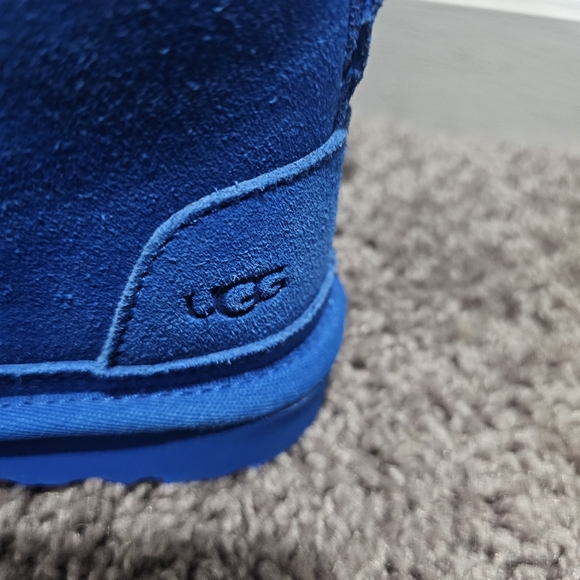 UGGS Blue Neumel Kids Boots Size 10 Toddler - Picture 3 of 10